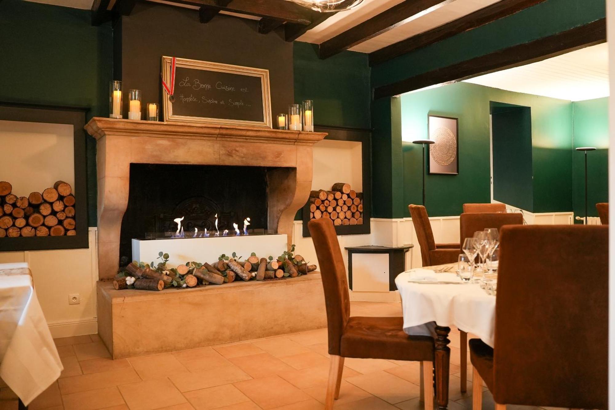 Hotel Relais De La Voie Sacrée Issoncourt